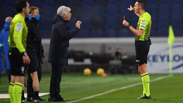 gian-piero-gasperini-red-card-atalanta-napoli_1w11gbx98asbjzqodb7rdanfr.jpg